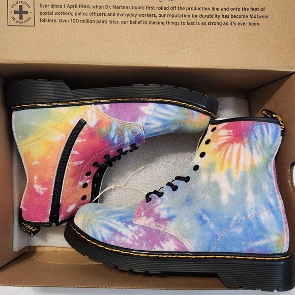 Dr. Martens Kids 1460 Tie-Dye Leather Boot – Big Kid US 5M - Picture 6 of 6